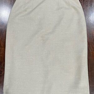 Jones Studio Cream Women's Skirt